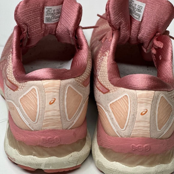 ASICS ladies size 9 runner - Picture 3 of 5